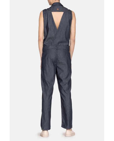 TUTA IN DENIM CON COLLO CAMICIA. Vestibilità regolare.