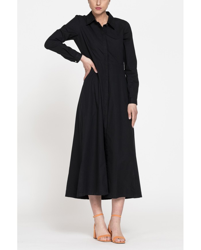 ABITO LUNGO IN TESSUTO FLUIDO CON ABBOTTONATURA FRONTALE