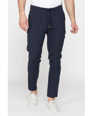 PANTALONE CHINOS CON LACCIO IN VITA MOD. 639. Vita regolare, gamba regolare