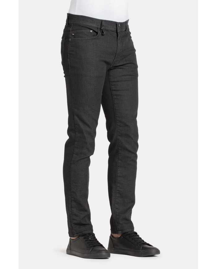 JEANS PASSPORT con TRATTAMENTO ALL'ALOE in tessuto Play jeans. Vita e gamba regolare