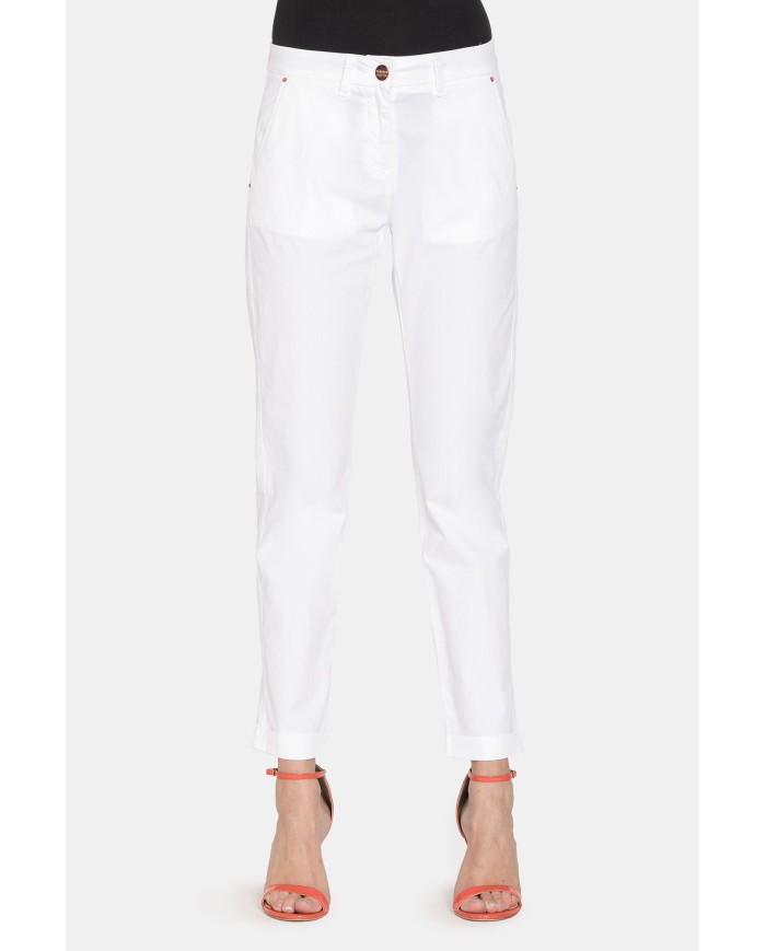 PANTALONE CHINOS IN POPELINE STRETCH.Vita regolare