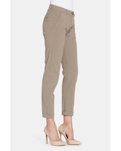 PANTALONE CHINOS IN POPELINE STRETCH.Vita regolare