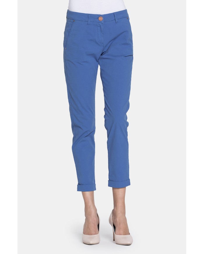 PANTALONE CHINOS IN POPELINE STRETCH.Vita regolare