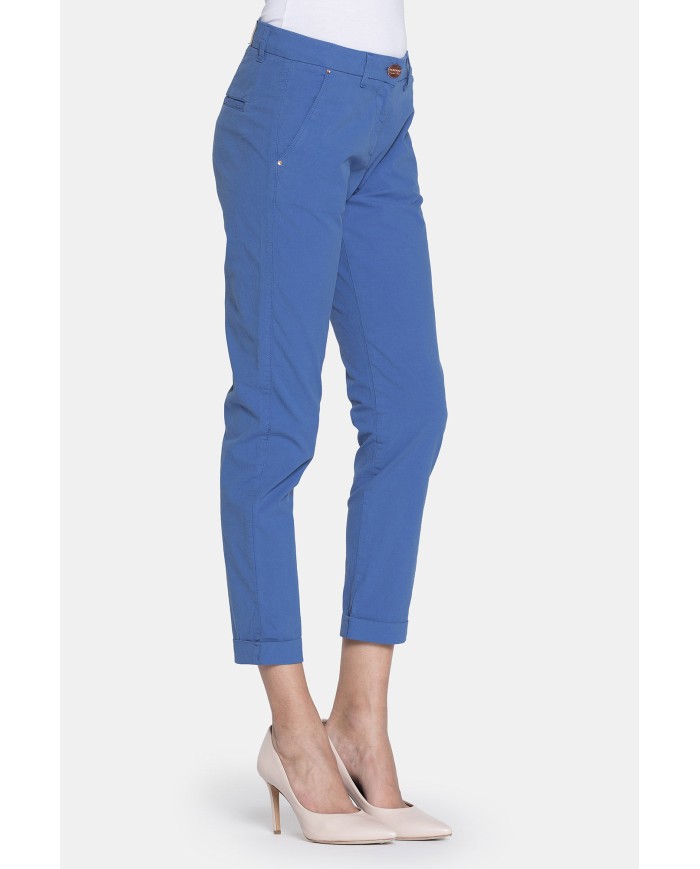 PANTALONE CHINOS IN POPELINE STRETCH.Vita regolare