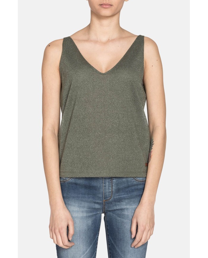 CANOTTA SCOLLO V IN MISTO VISCOSA. Vestibilità regolare.