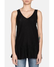 CANOTTA SCOLLO V IN JERSEY 100% COTONE. Vestibilità slim.