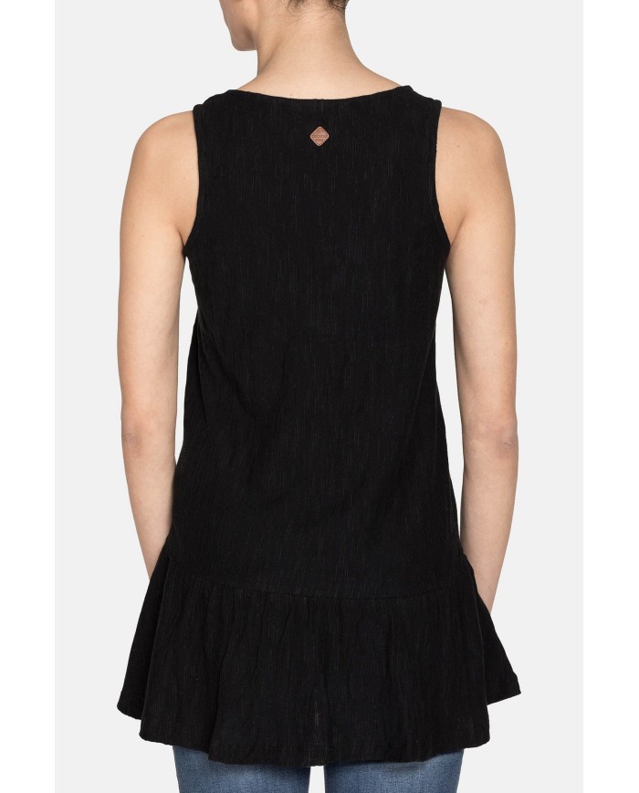 CANOTTA SCOLLO V IN JERSEY 100% COTONE. Vestibilità slim.