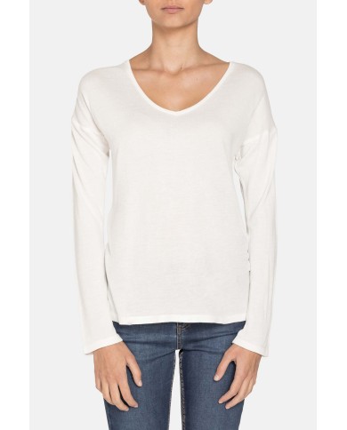 T-SHIRT SCOLLO V IN 100% VISCOSA