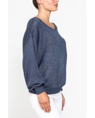 MAGLIA SCOLLO STONDATO. Vestibilità regolare.