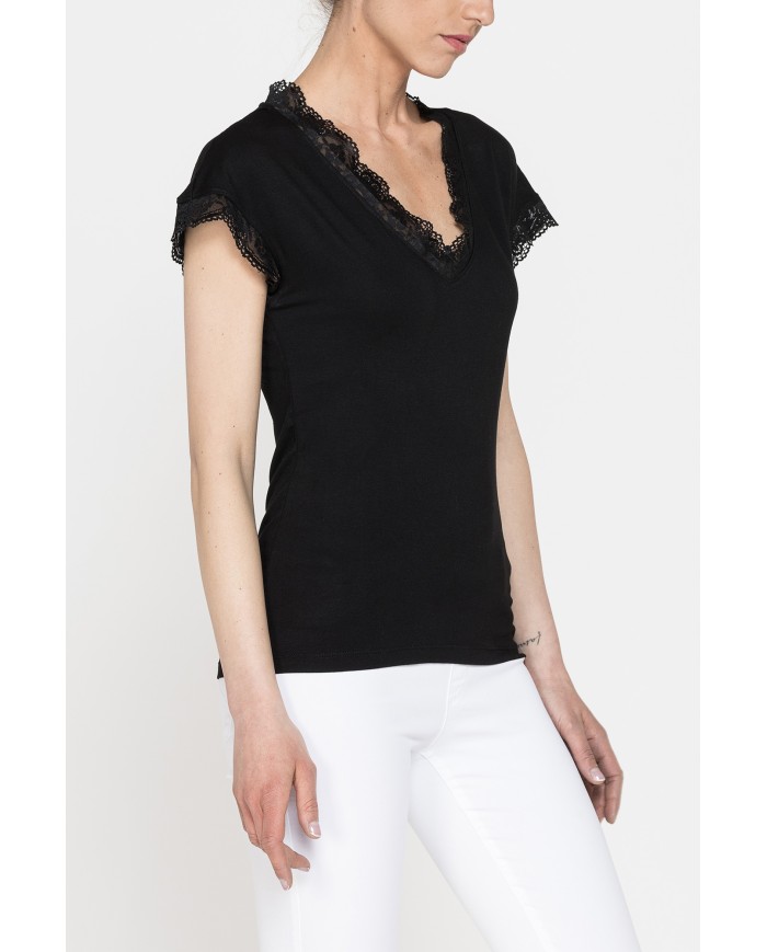 T-SHIRT MANICA CORTA SCOLLO V CON PROFILI IN PIZZO REALIZZATA IN JERSEY STRETCH DI VISCOSA